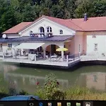 Wellness Romantika מלון 3*